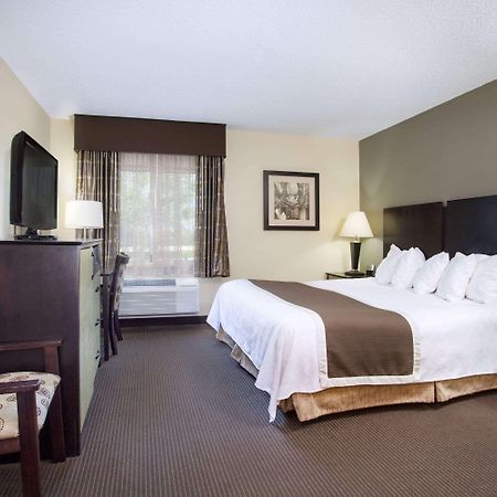 Baymont By Wyndham Dale Hotel Ngoại thất bức ảnh