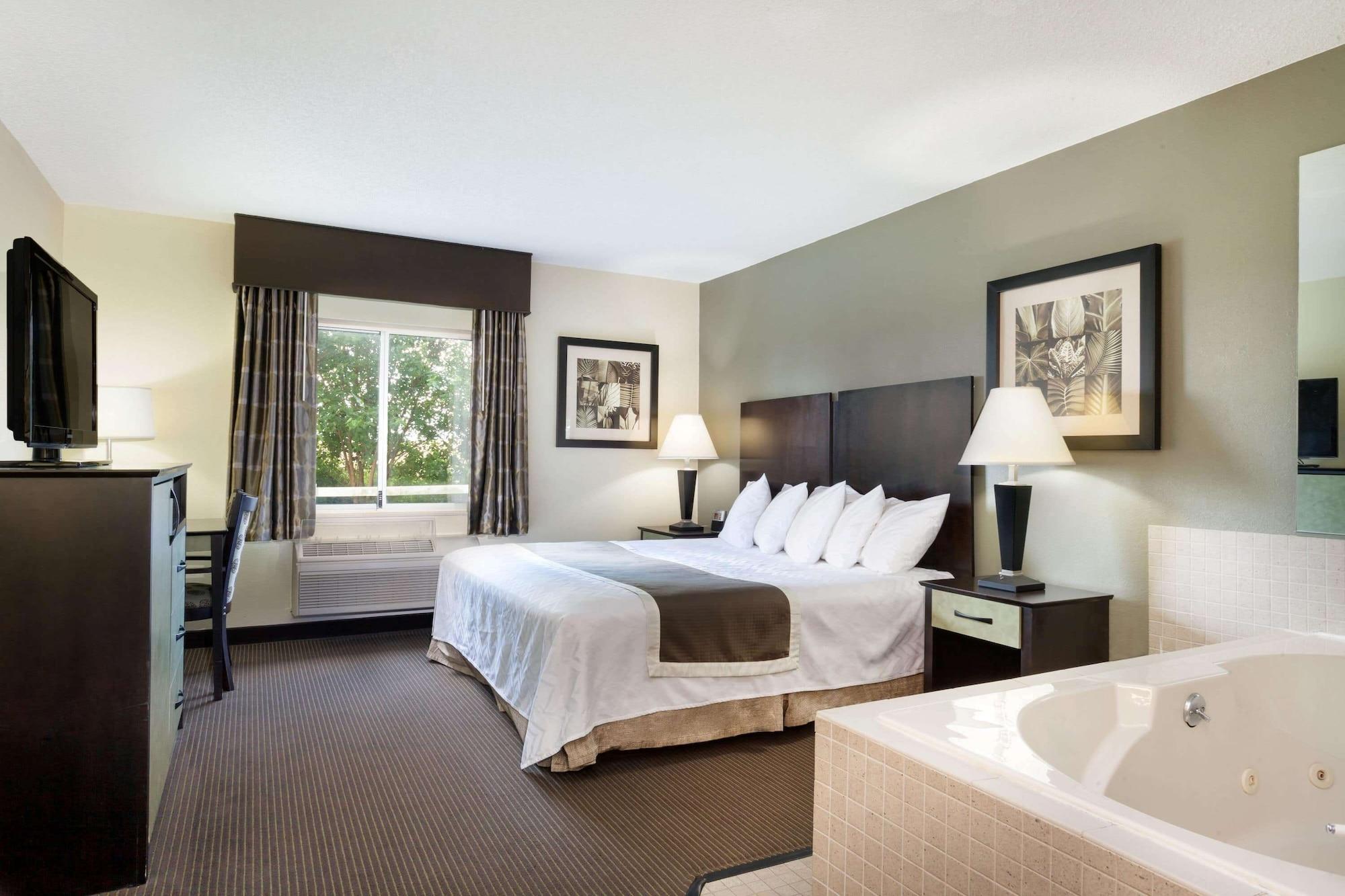Baymont By Wyndham Dale Hotel Ngoại thất bức ảnh